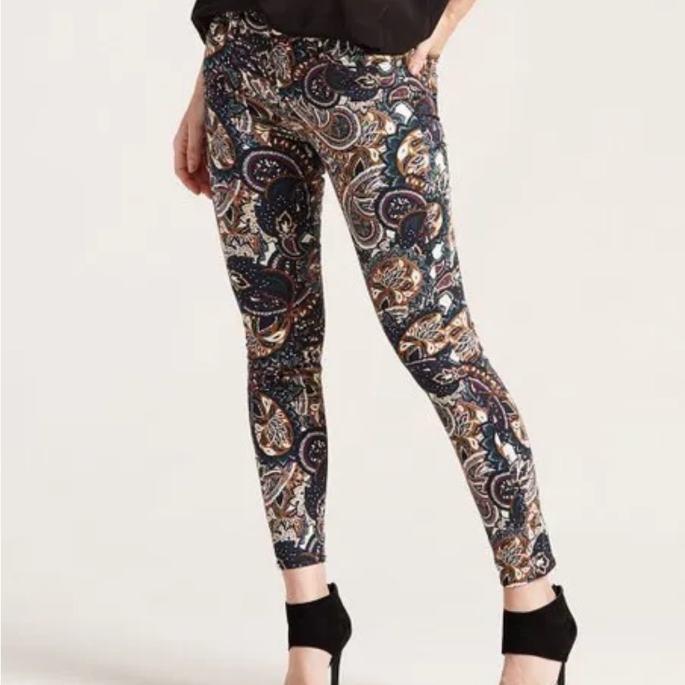 7FAM Paisley Print Mid Rise Skinny Leg Stretch Denim Pants